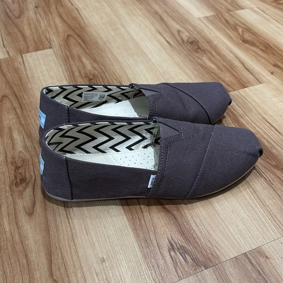 TOMS Classic Alpargata 1.0 Canvas Espadrille - Picture 2 of 3